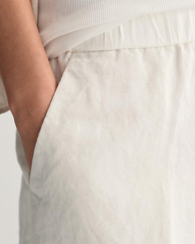 Gant Apparel Womens REL LINEN BLEND PULL ON SHORTS 113/EGGSHELL
