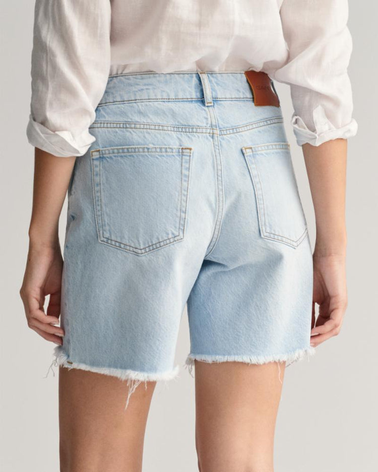 Gant Apparel Womens REG MID LENGTH DENIM SHORTS 992/LIGHT BLUE BROKEN IN