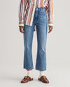 Gant Apparel Womens CROPPED FLARE JEANS 972/MID BLUE BROKEN IN